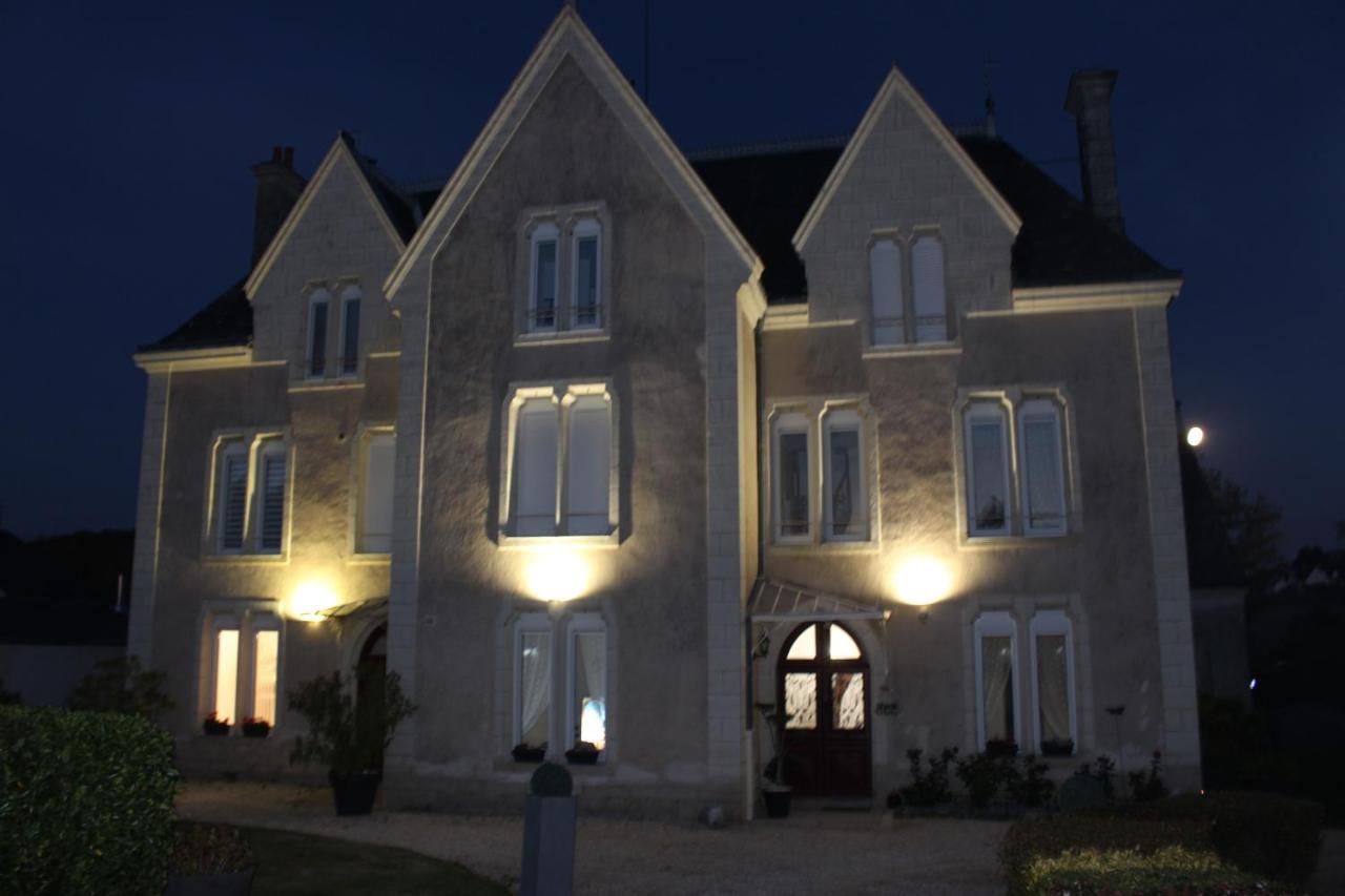Hotel Manoir Des Bertinieres Cravant-les-Coteaux Exterior foto
